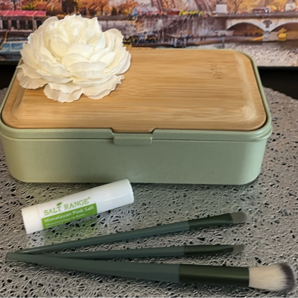🛍️B2G1 FREE🛍️5 Piece Set: Decorative Double Tray Makeup brush & Makeup Holder, &